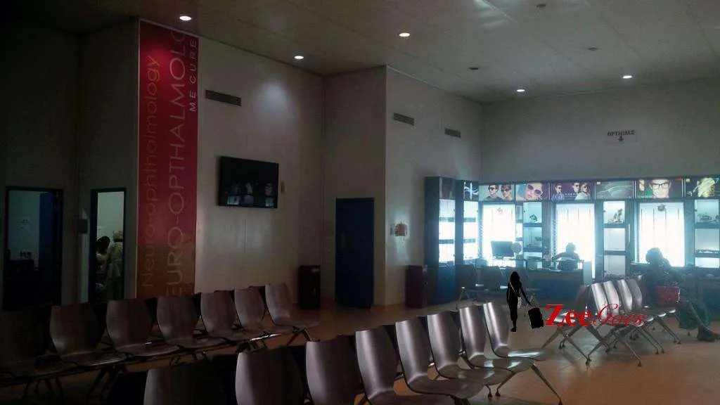Off To Mecure For My Lasik Surgery 4 Me cure eye center - waiting area