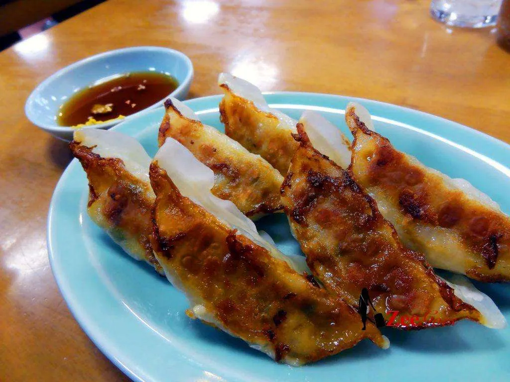 I could not neglect to get a side of gyoza, of course.