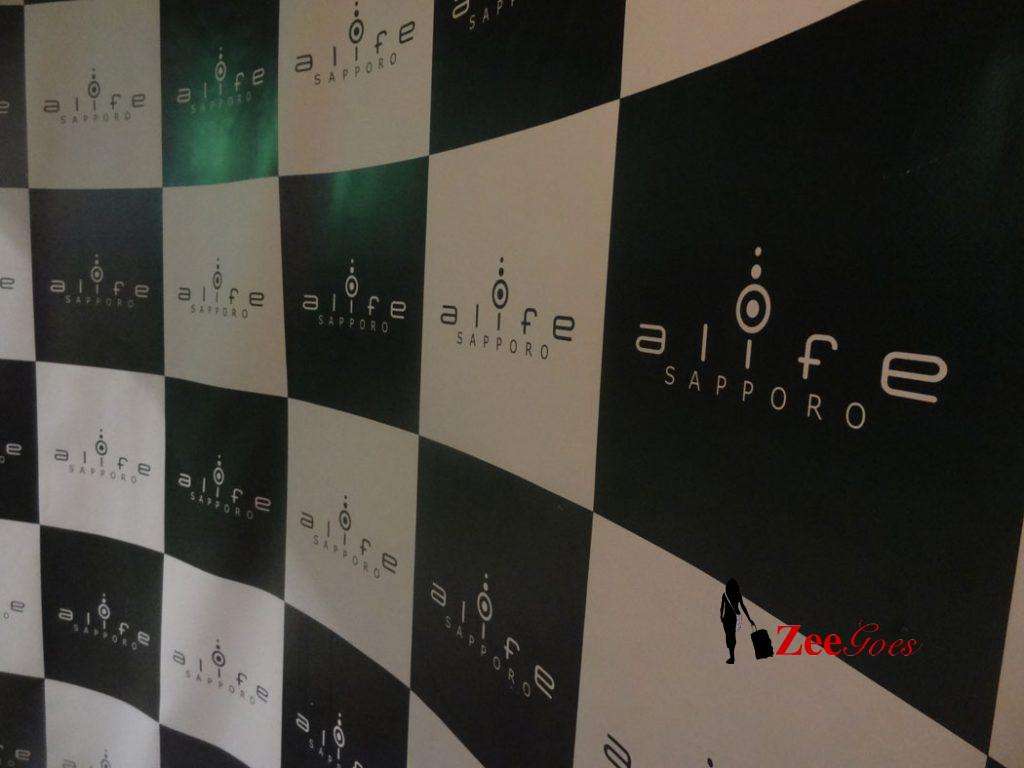 Pay to enter club... I hate those. But i paid for the experience