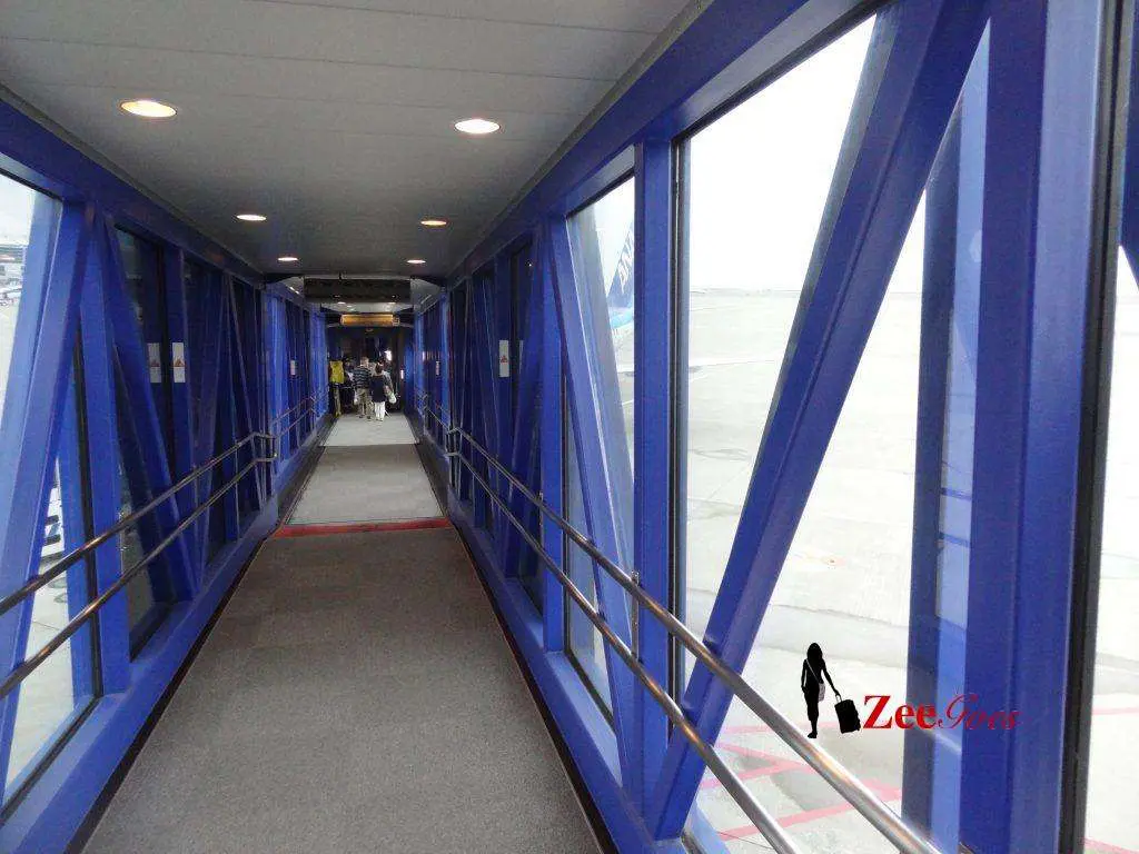 Lufthansa, From Lagos To Japan: In Heaven And Hunger 9 At the end of the tunnel...