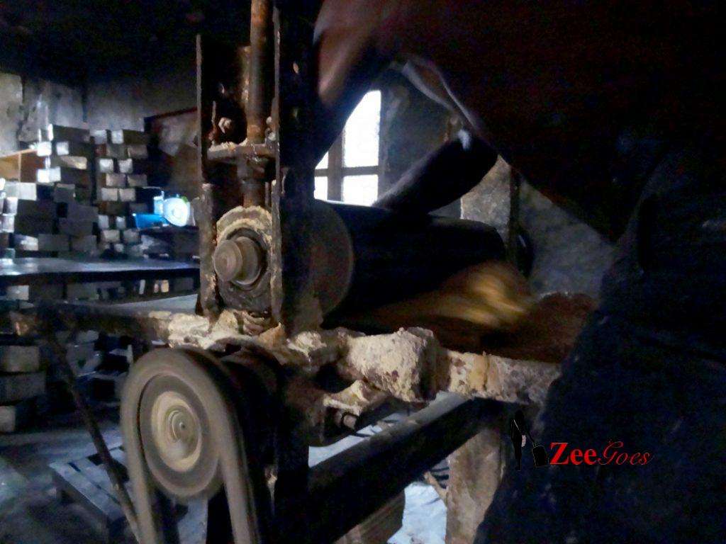 The kneading and mixing process