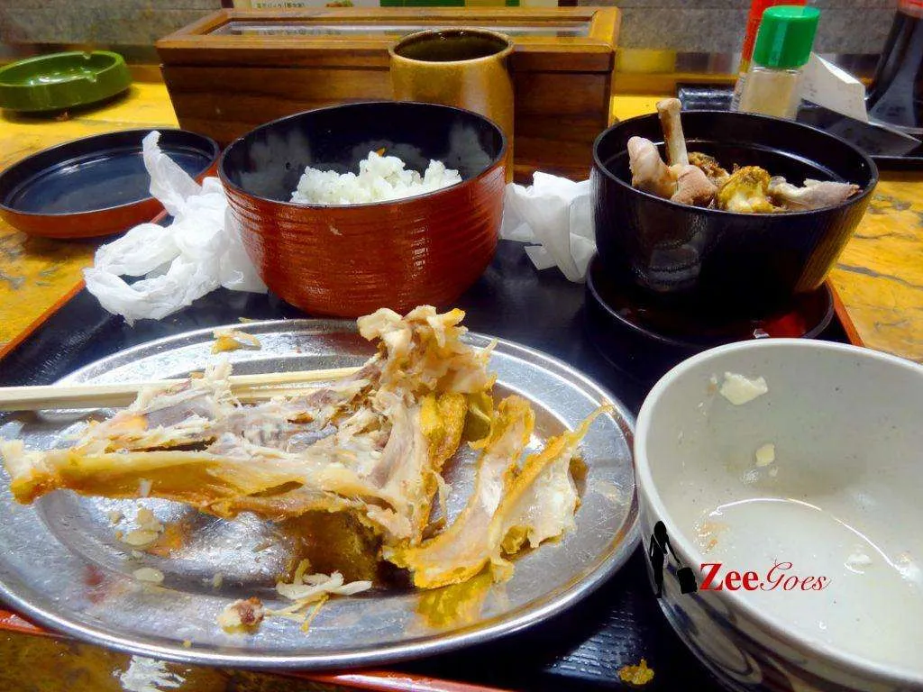 I legit contemplated giving it the nigeria chicken eating treatment, where the bones do not survive also. Alas, i had to form chopstick style instead