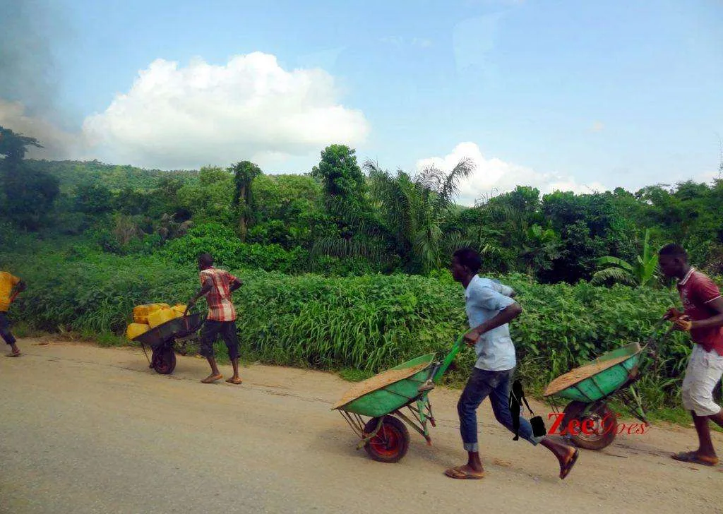 Heading out of enugu to abia, #villagehustles